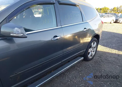 2010 Chevrolet Traverse Lt из США, поврежденный, VIN 1GNLVFED0AJ265971